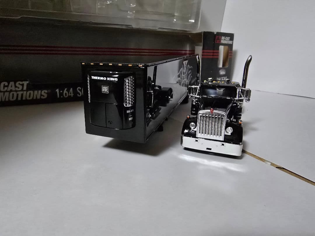 ダイキャストプロモーション 1/64 EastCoastLargeCars