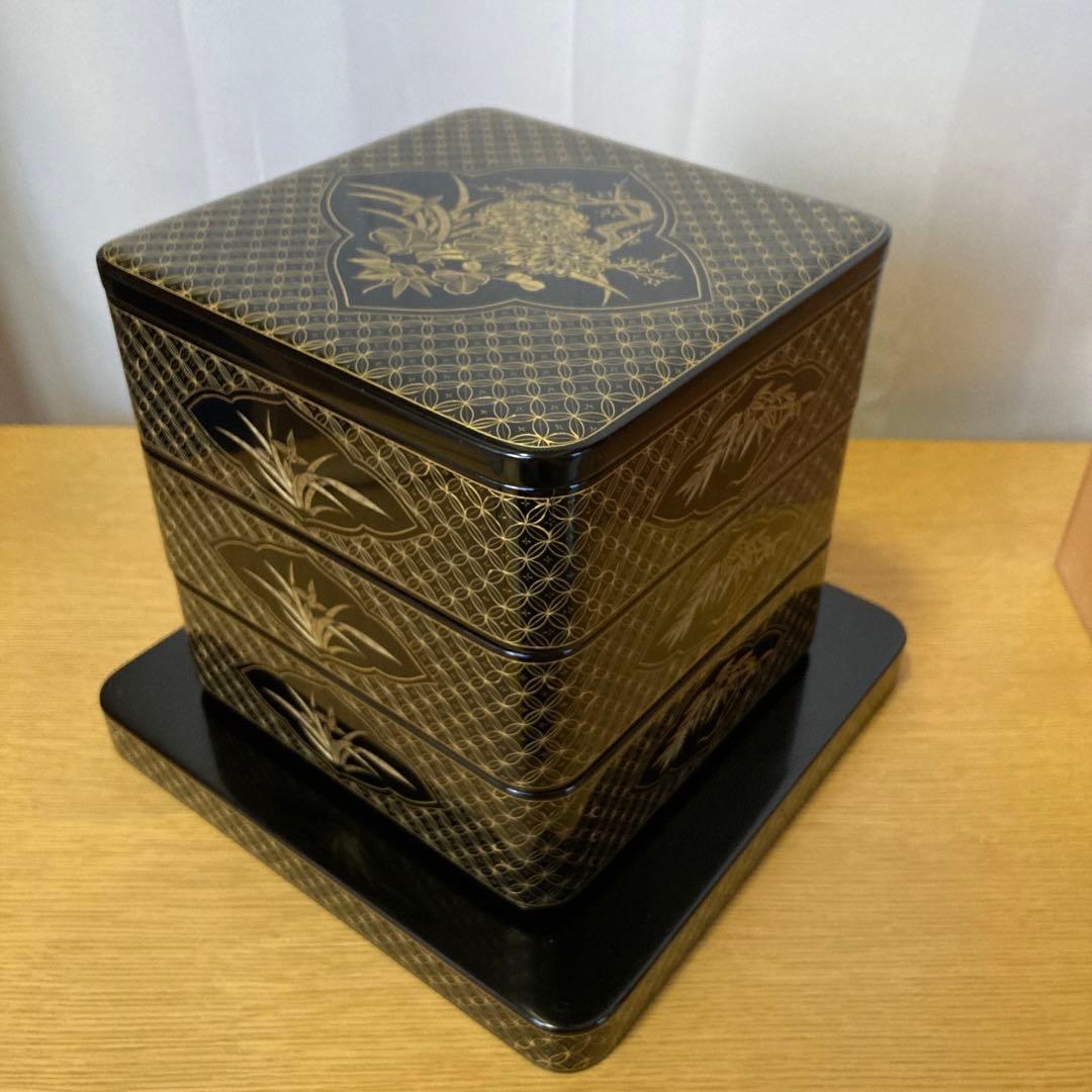 輪島塗　三段重　高級漆器　飾り重　台付