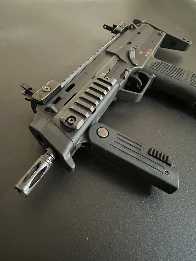 【セール/美品】MP7A1 ガスブローバックエアガン ブラック