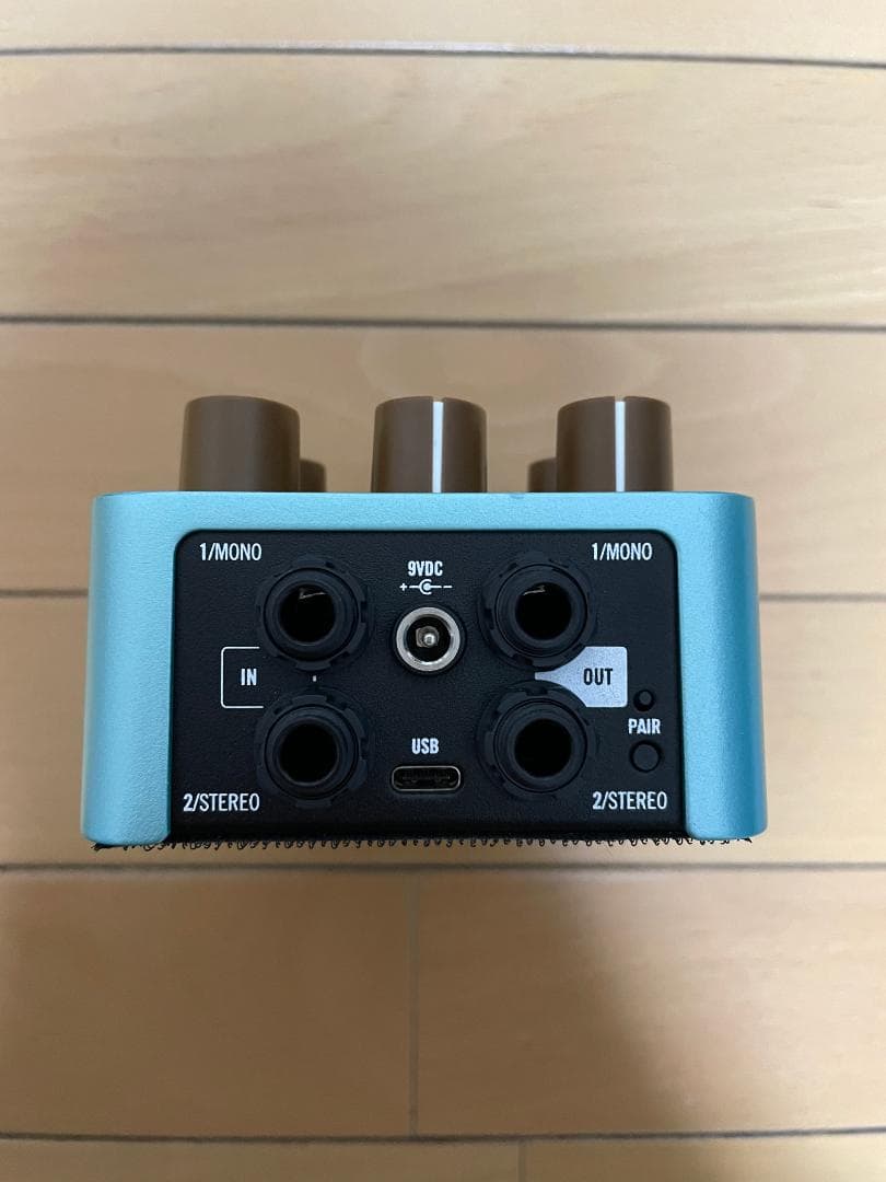 ギター UAFX Del-verb