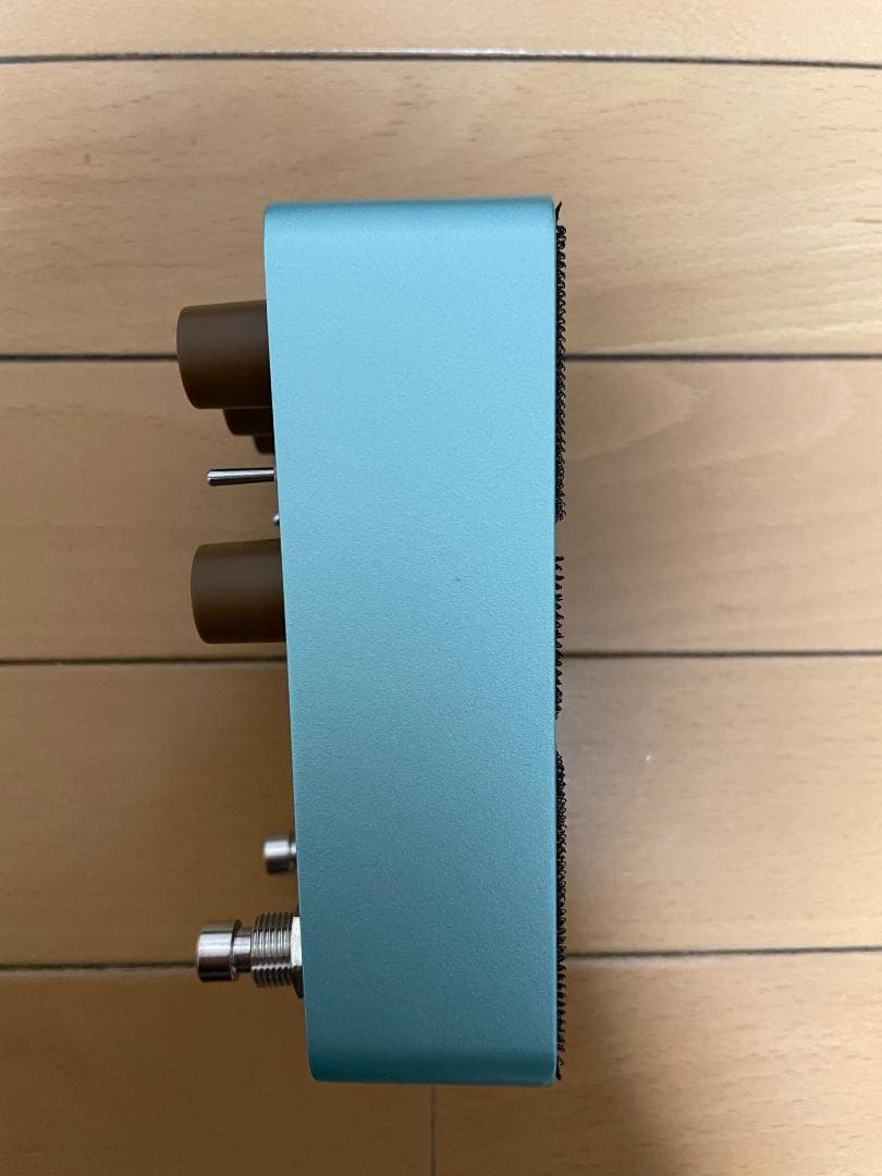 ギター UAFX Del-verb