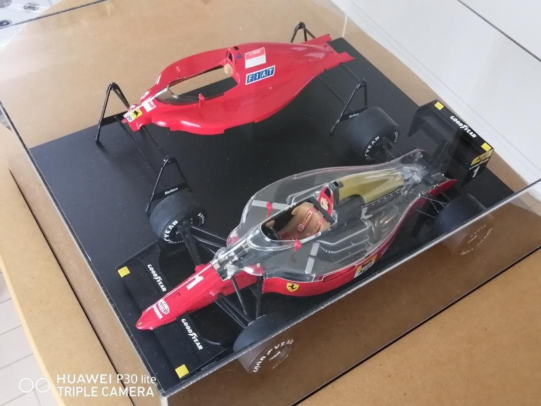 アシェットのハコスカにピッタリのアクリケース　UV２mm厚♪