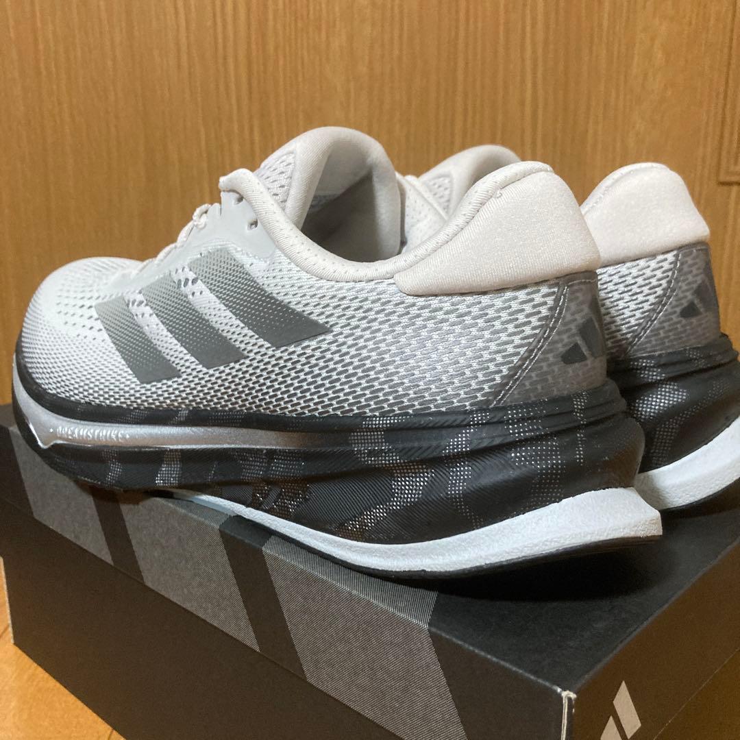 アディダス ランニングシューズ　スーパーノヴァ ライズ　　ID8782