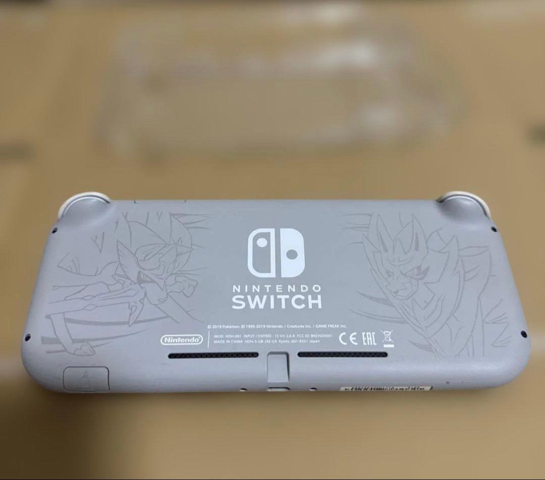 Nintendo Switch Lite ポケモンデザイン透明カバー、充電器付属