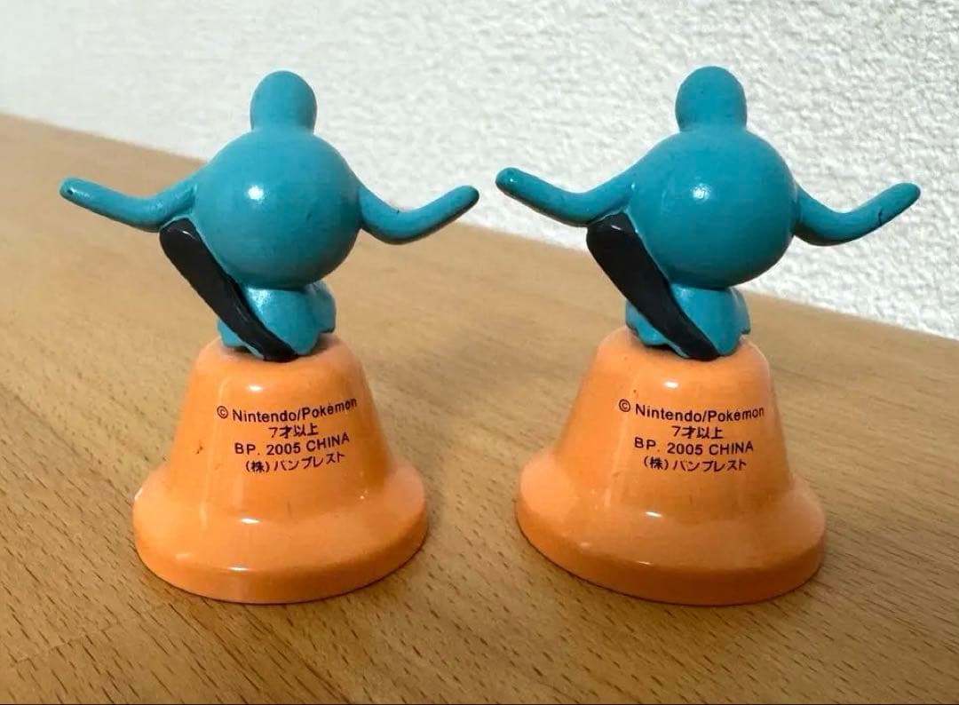 【平成レトロ】フィギュア付きハンドベル　ポケモン　ピカチュウ　ニャース　ルカリオ