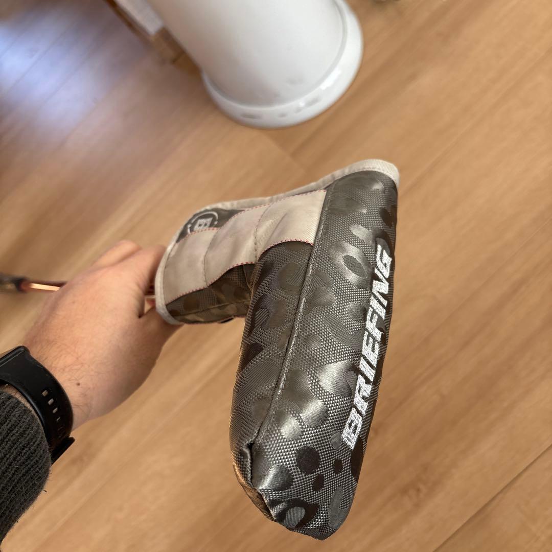 ODYSSEY TRIPLE WIDE ブリーフィングのカバー付き！