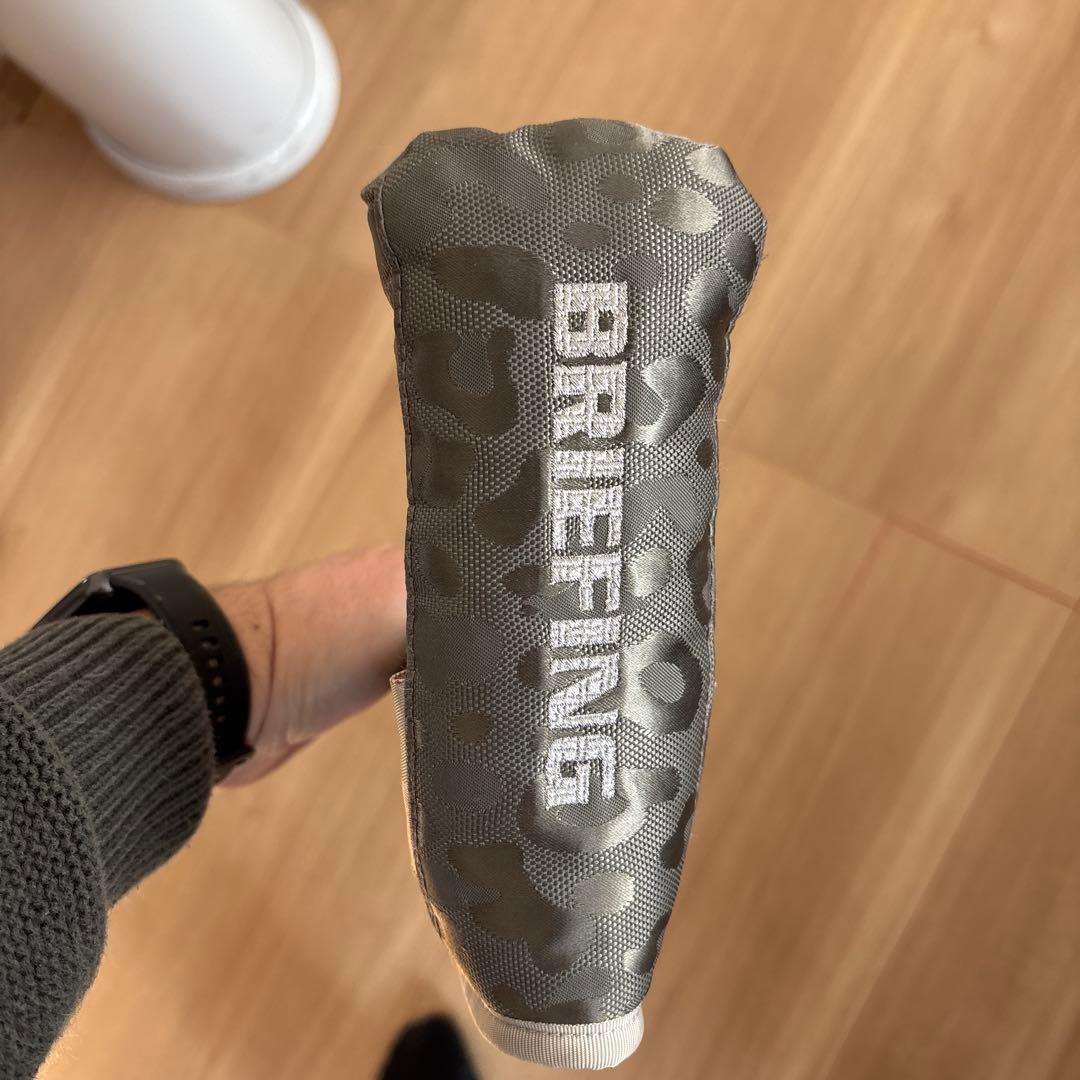 ODYSSEY TRIPLE WIDE ブリーフィングのカバー付き！