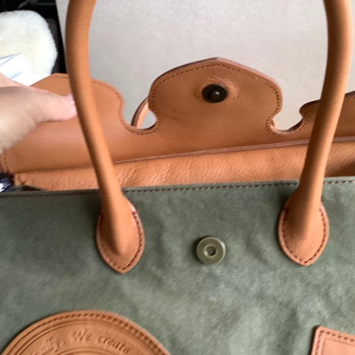 Dakotaのキャンパス生地で出来たお洒落な旅　bag