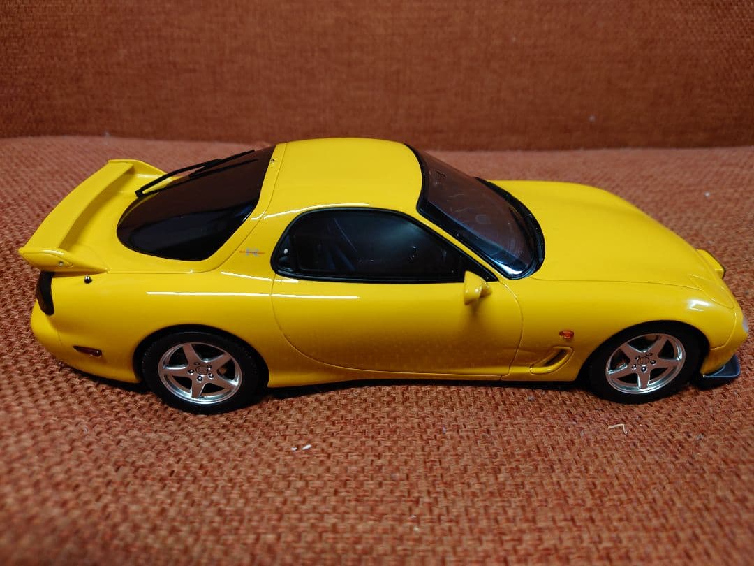 1/18　otto（京商）RX-7　FD