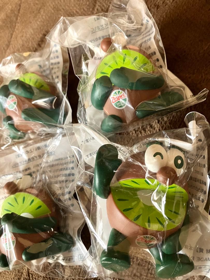 ゼスプリ　キウイブラザーズ　フィギュア グリーン&ゴールド　まとめ売り
