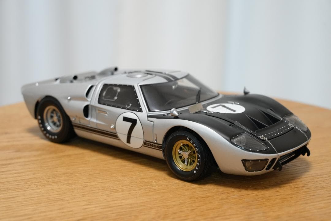 美品 EXOTO 1/18 FordGT40 Mk.II 1966 #7 元箱付