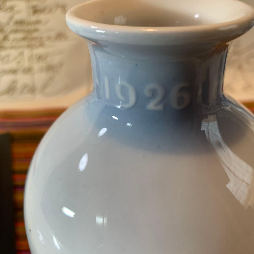 ロイヤルコペンハーゲン　1926年アンティークのローゼンボー城が描かれた花瓶！