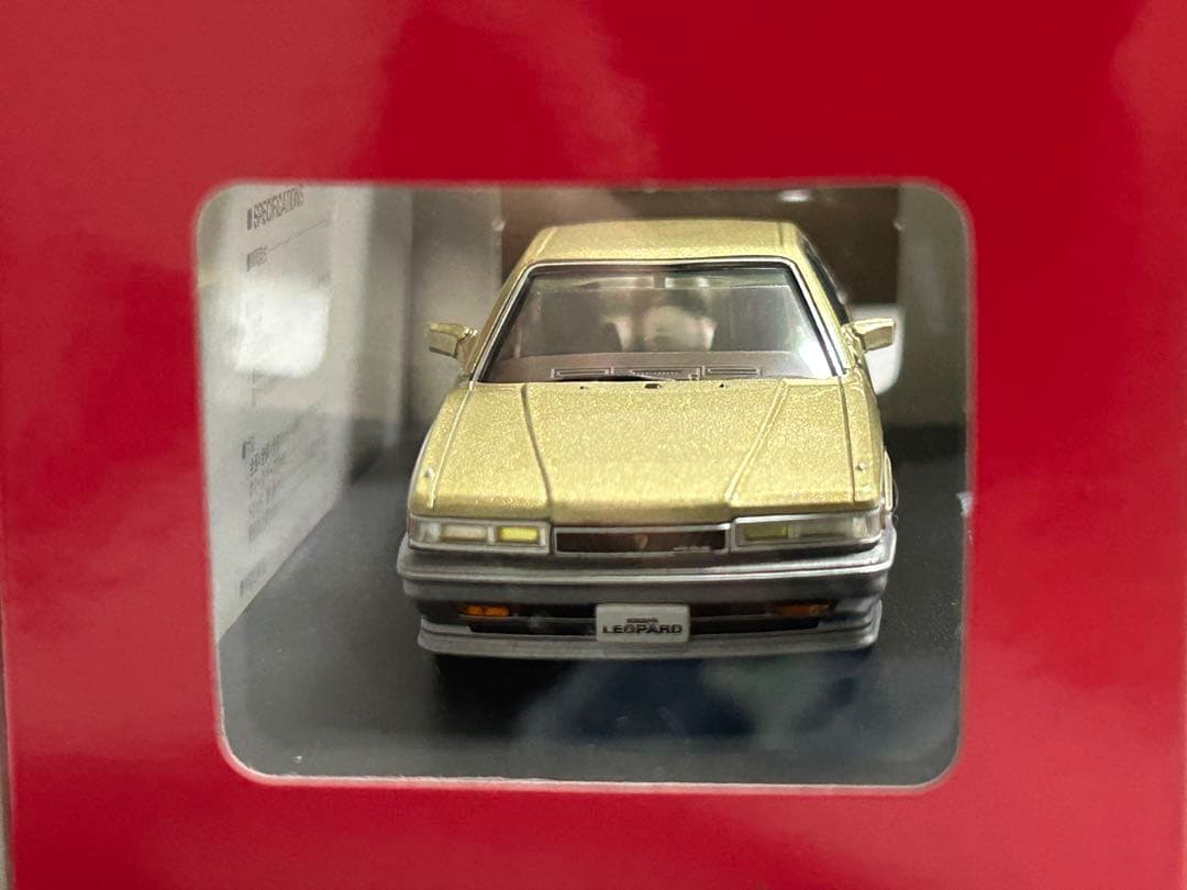 未開封 1/43 DISM F31 レパード ゴールドメタリックツートン