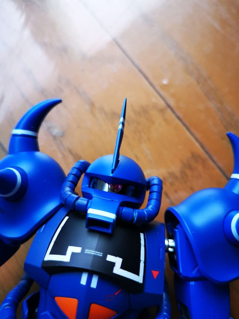 MG グフVer2.0 塗装済完成品メタルパーツ組込み