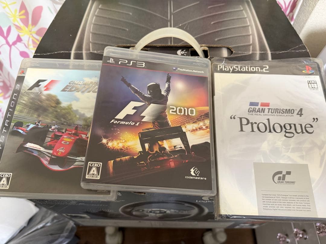 Playseat 黒・ロジクールGRAN TURISMO4・F1ソフト2本オマケ