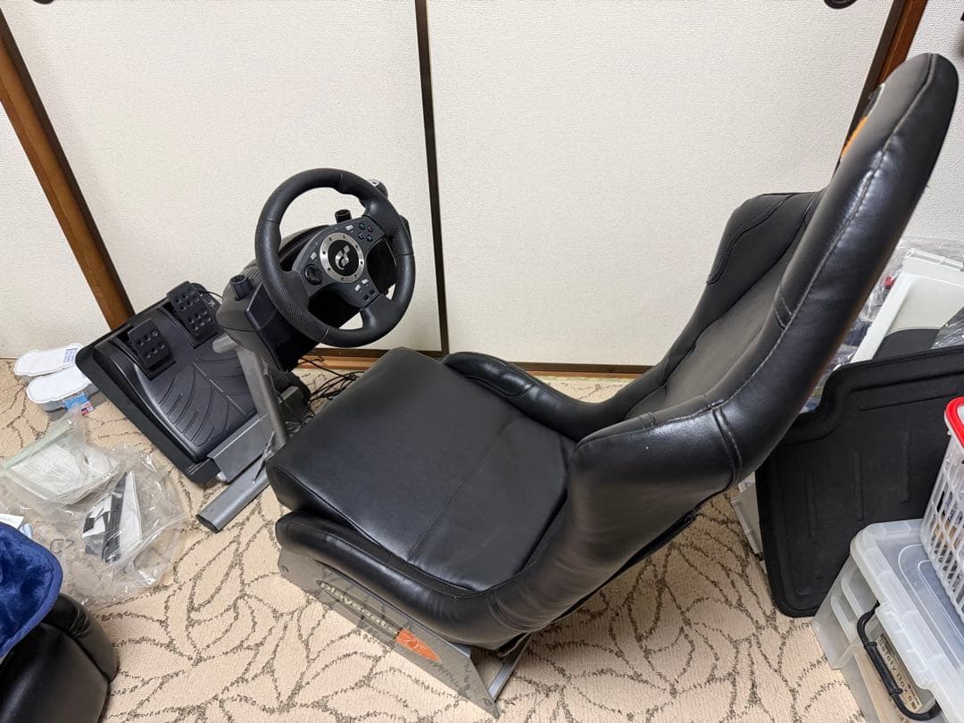 Playseat 黒・ロジクールGRAN TURISMO4・F1ソフト2本オマケ