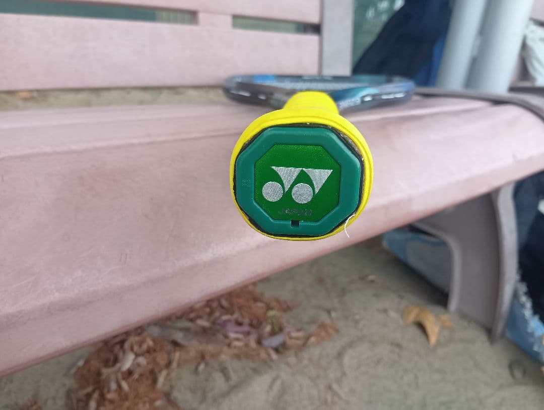 ヨネックス　イーゾーン YONEX EZONE 100 テニスラケット