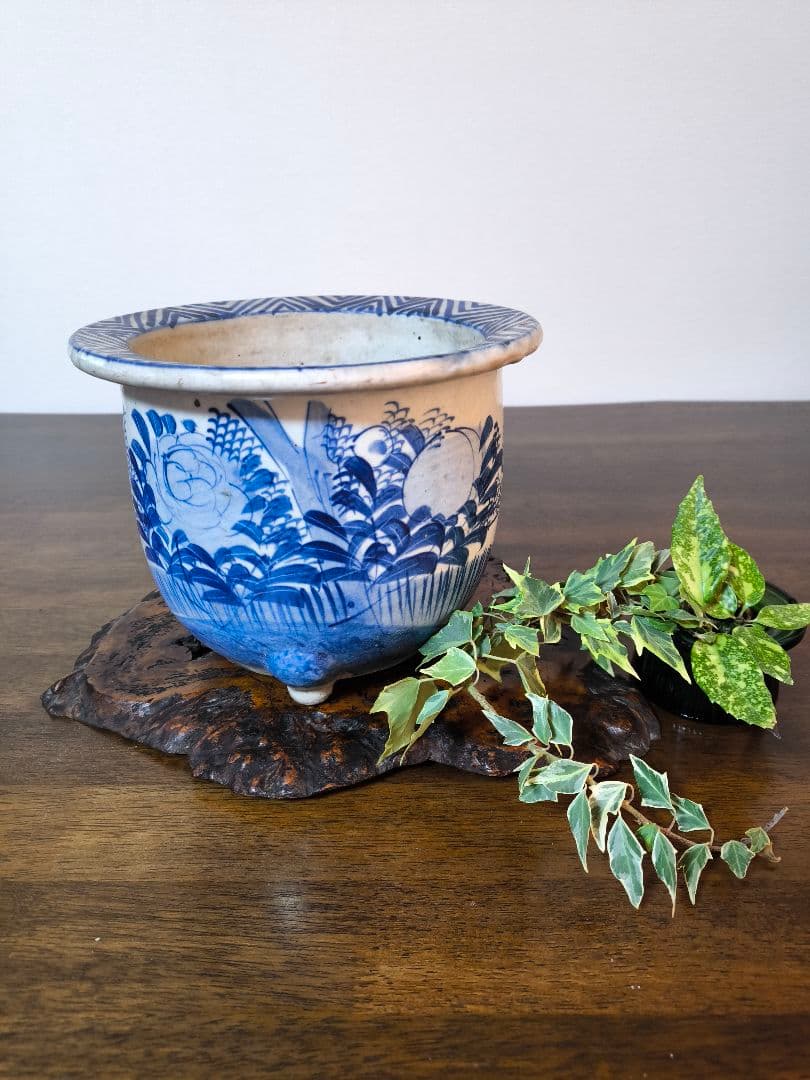 骨董　古伊万里　　明治時代　三足植木鉢　ジャンクガーデン
