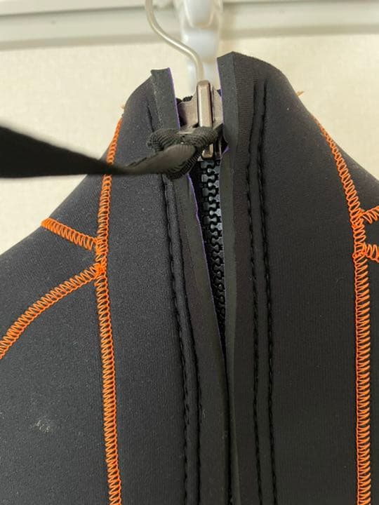 ウェットスーツ　新品未使用