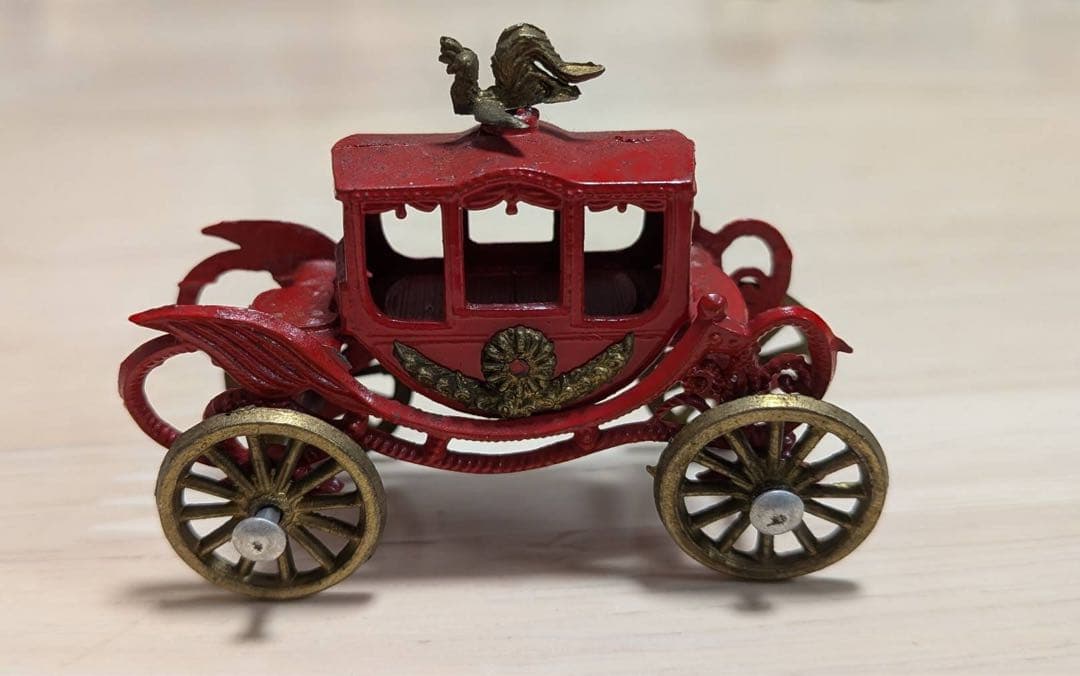 昭和レトロ！ ミニチュア　クラシックカー風ミニカー4台セット