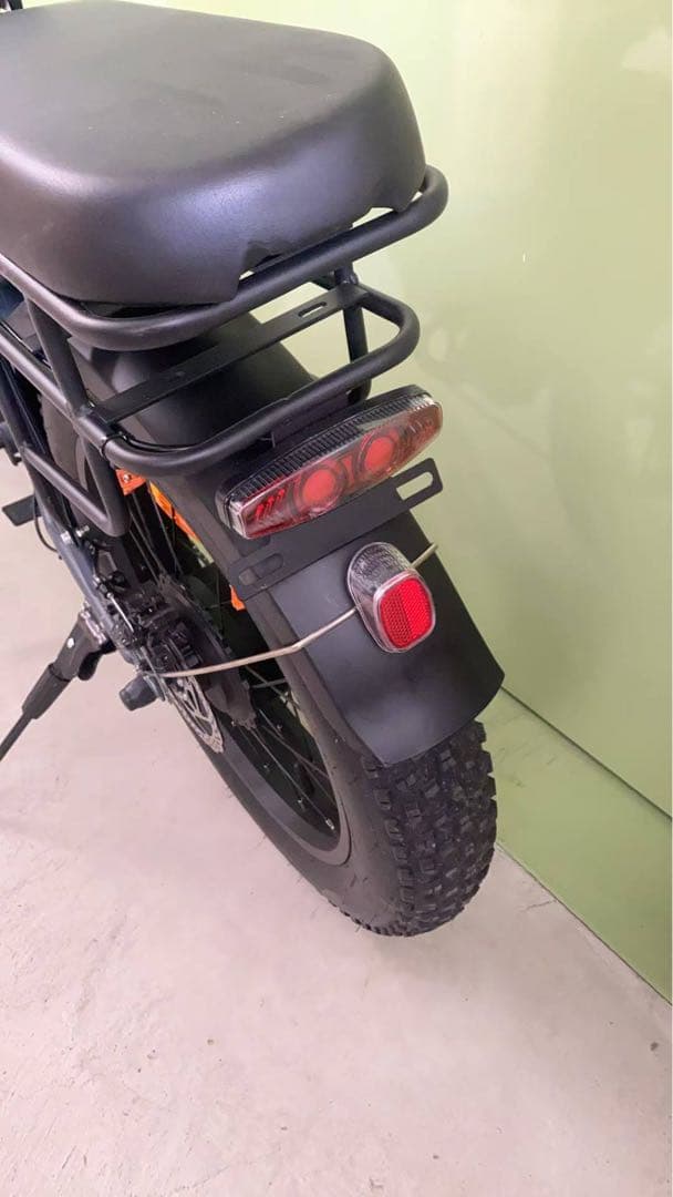 06 ファットバイク20インチ折り畳みビーチクルーザー自転車