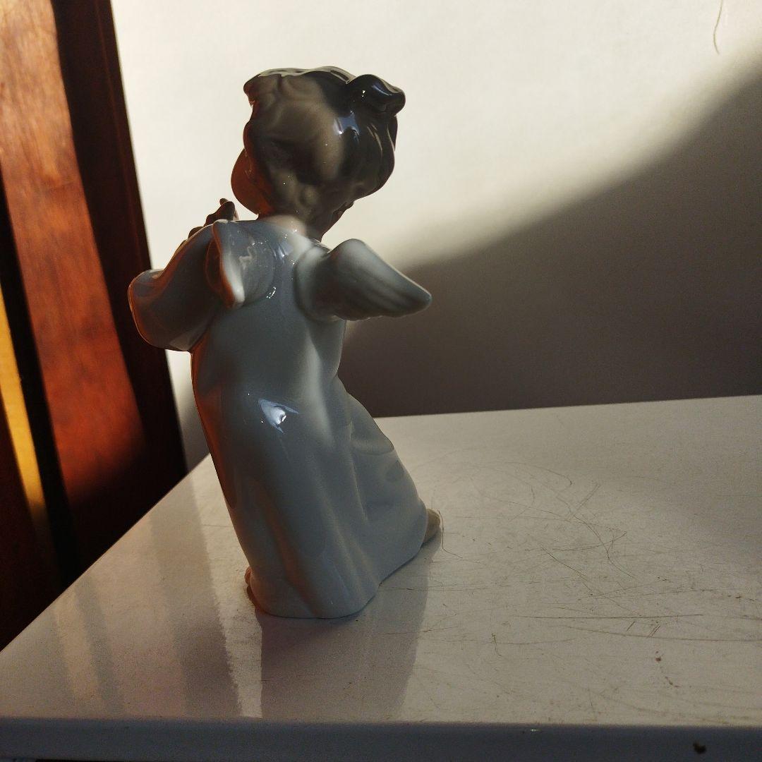 フル―トお吹く天使。