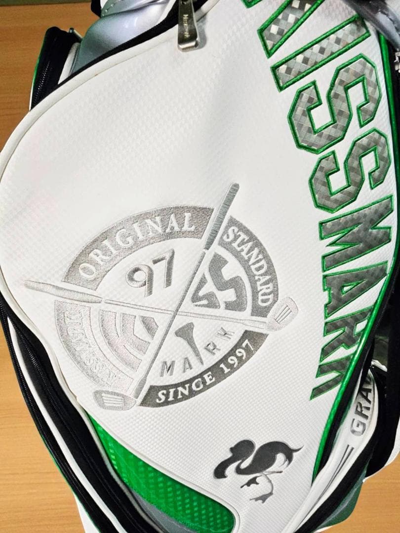 送料無料/美品　kissmark エナメル大型キャディバッグ ホワイト・グリーン