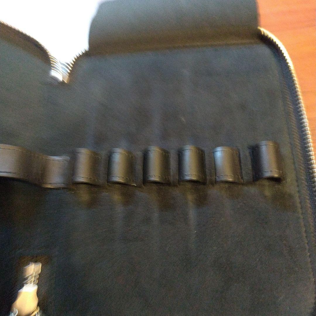 伊東屋　ロメオ　クロコ型押しコレクションペンケース（６本用）