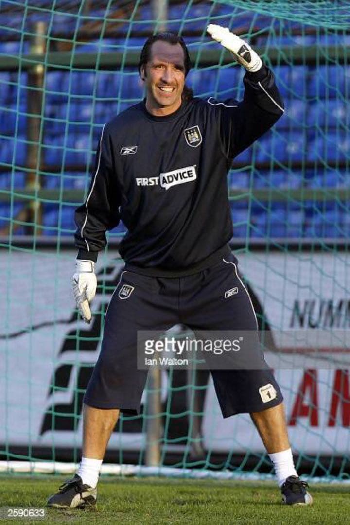 03-04 マンチェスター・シティ　Reebok トレーニング　スウェットトップ