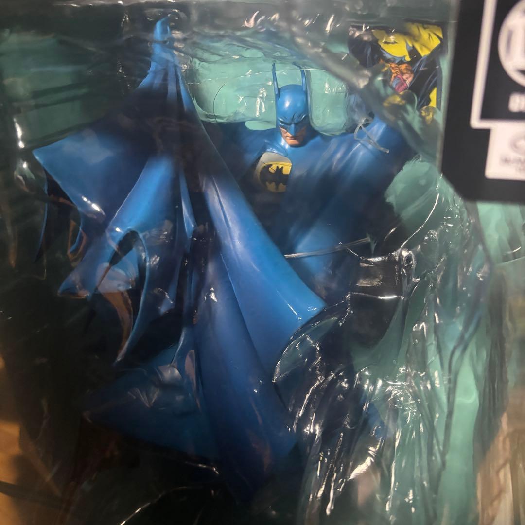 マクファーレントイズ 1/8スタチュー バットマン(ブルースーツ ver.)