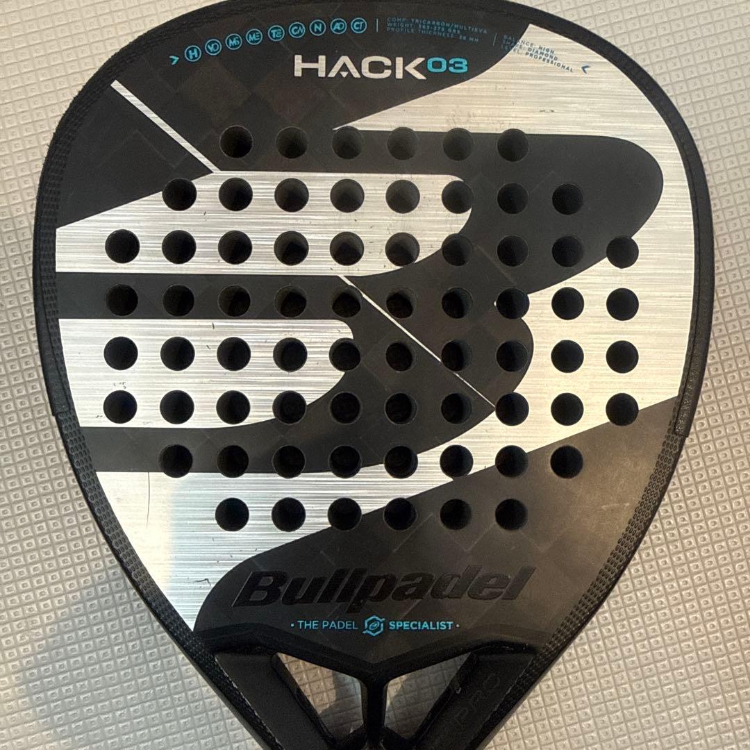 Bullpadel HACK 03 パデルラケット