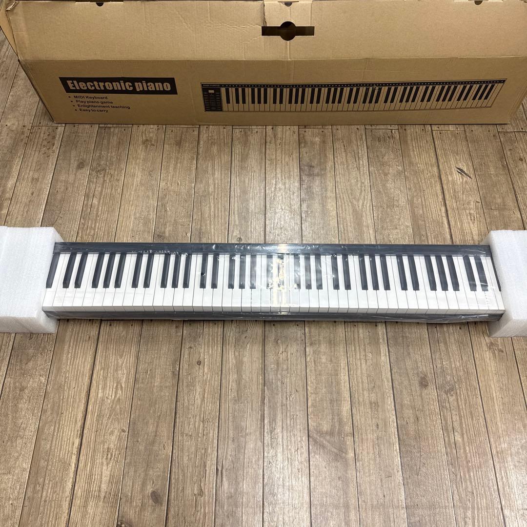 61鍵電子ピアノ 軽量・持ち運び便利　ピアノ