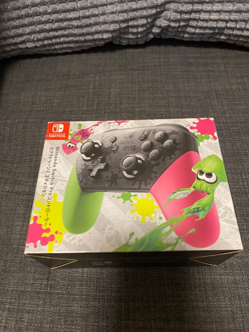 Nintendo Switch 本体　コントローラー　ケース付