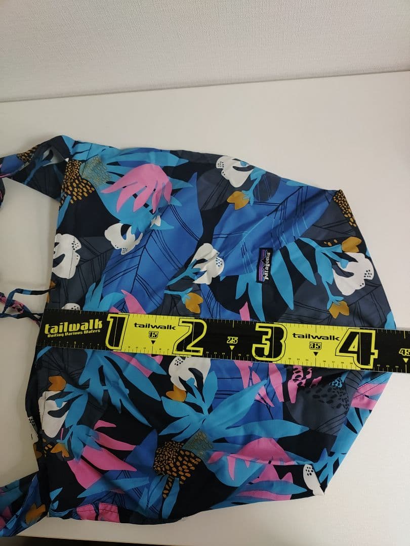 patagonia パッカブル ショルダーバッグ 直営店限定　パタゴニア　好配色