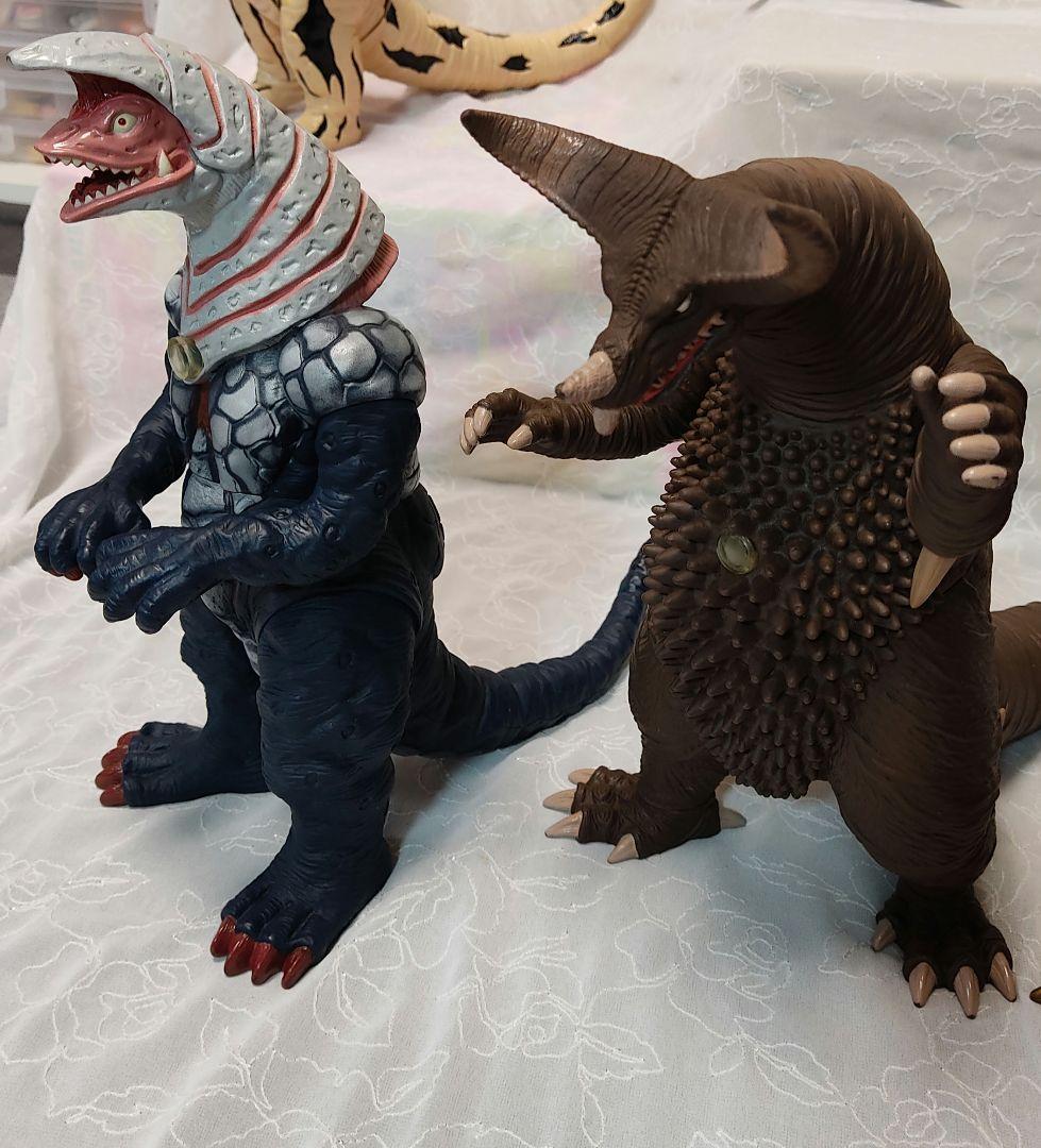 ウルトラマン　フィギュア　サウンドバトラー　16体セット