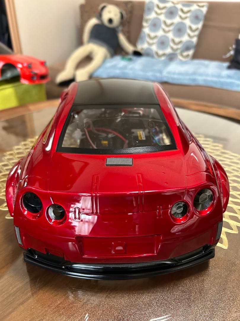 スカイラインGT-Rラジコンボディ1/10 タミヤ　塗装済み、未使用品。