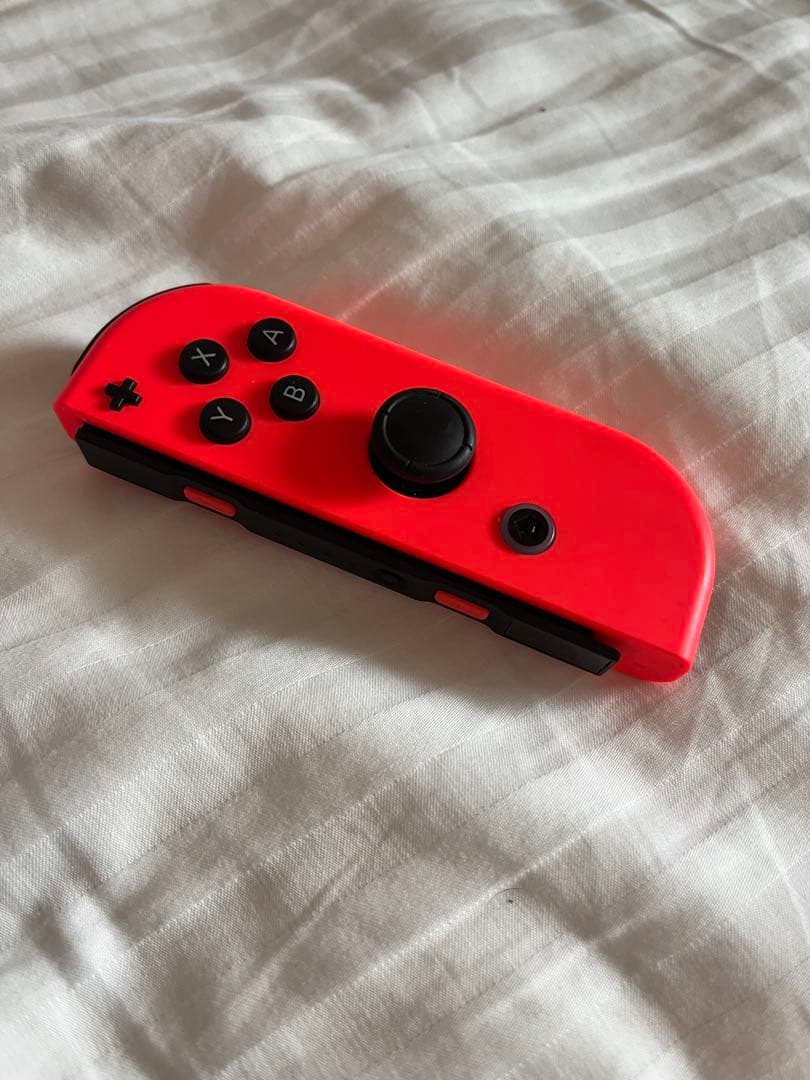 Switch 本体　ネオン