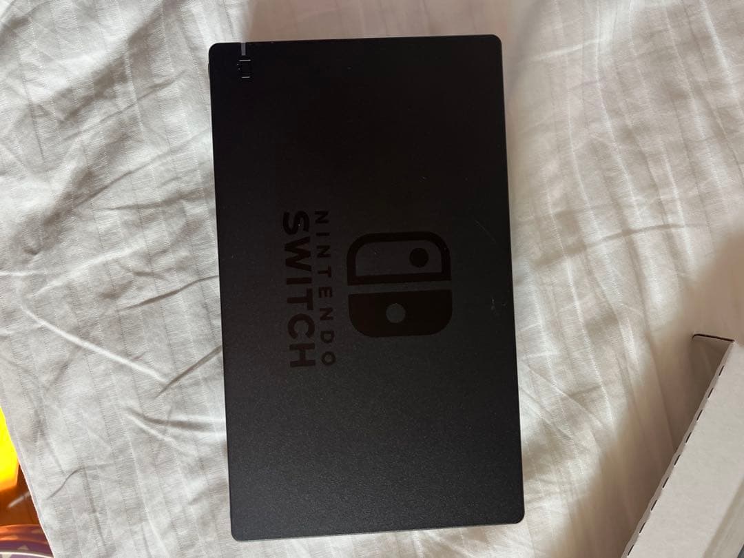 Switch 本体　ネオン