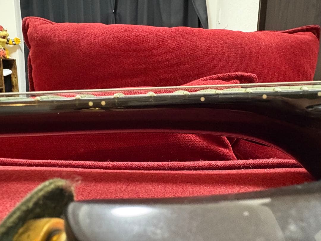 エドワーズ　フォレスト　ギター