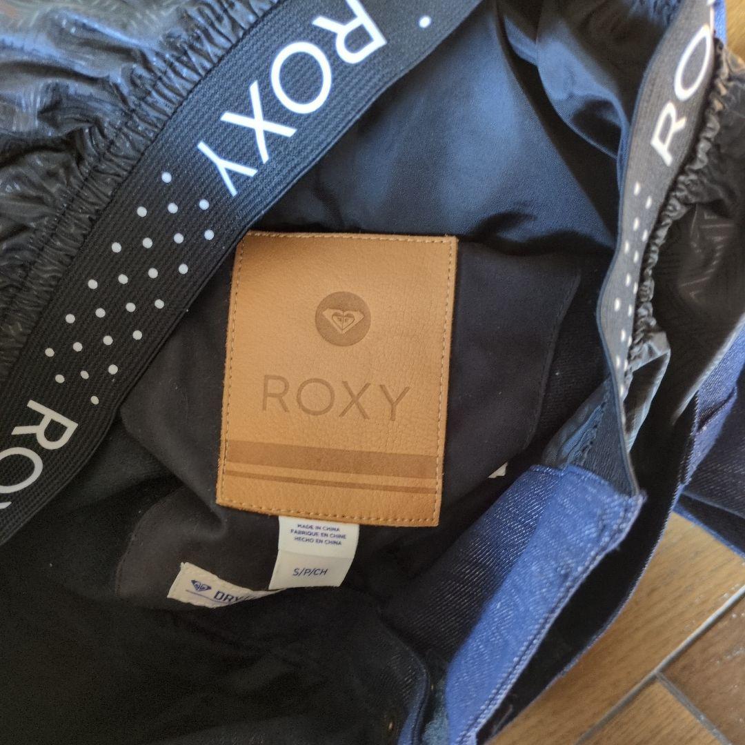 【美品】ROXY　スノボウェア　上下セット　ボーダー　マルチカラー　デニム風　Ｓ