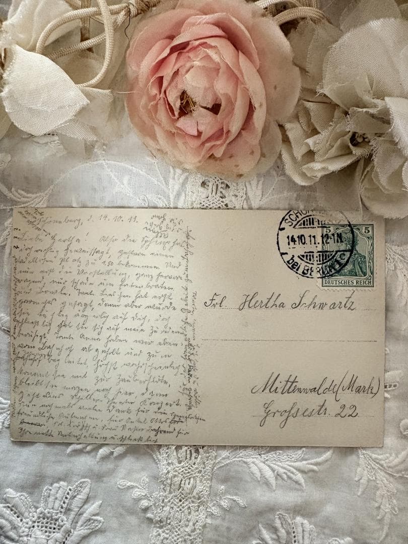 アンティーク ポストカード パールカチューシャの美しい少女