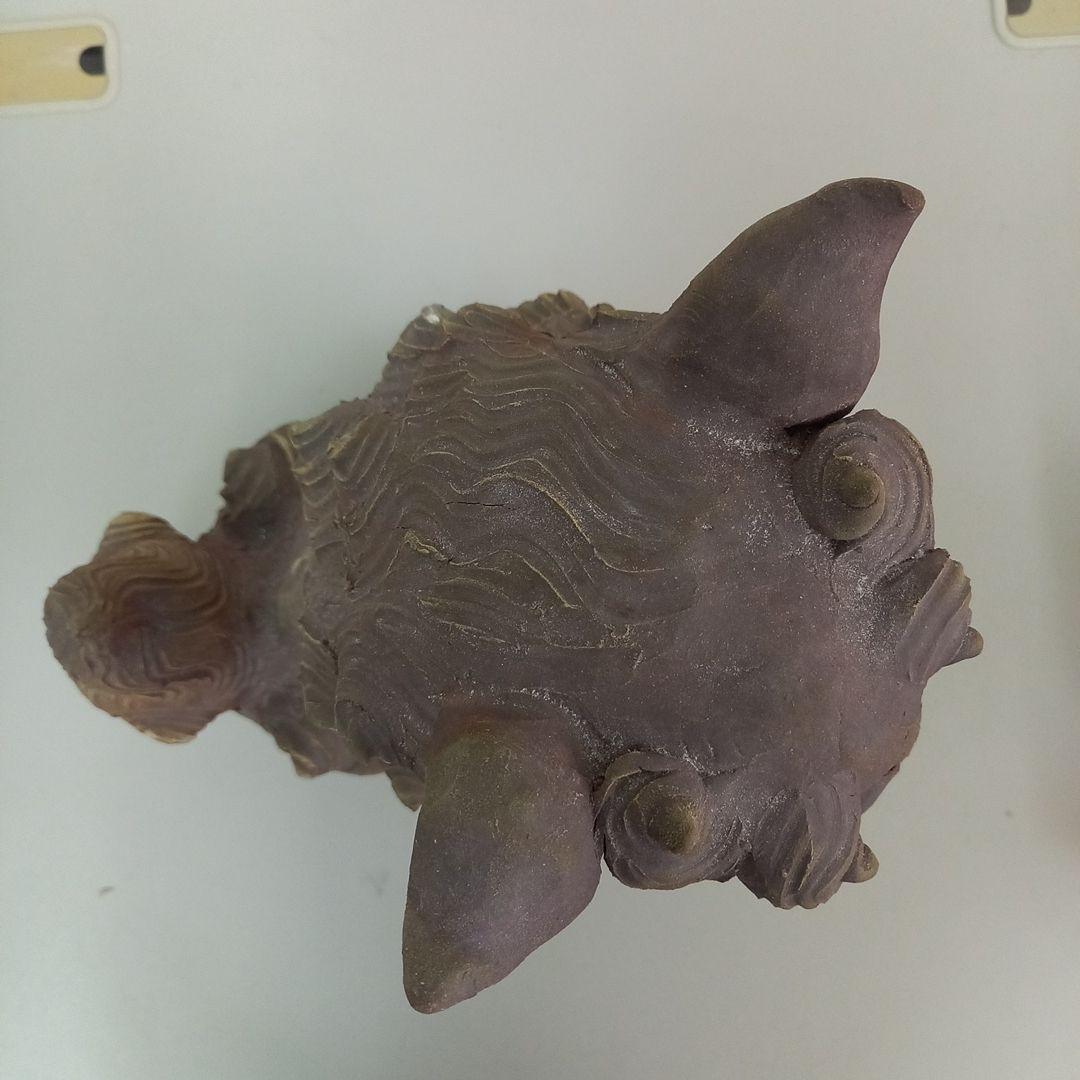 茶色の素焼きシーサー