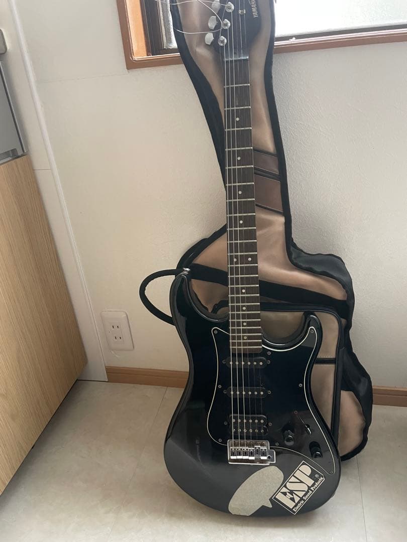 YAMAHA RGS 112P ブラック色 エレキギター