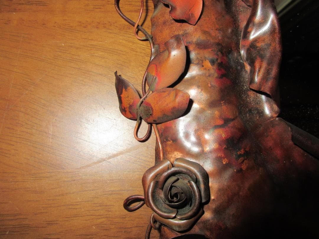 ハンドメード　銅製の鏡付き　壁飾り