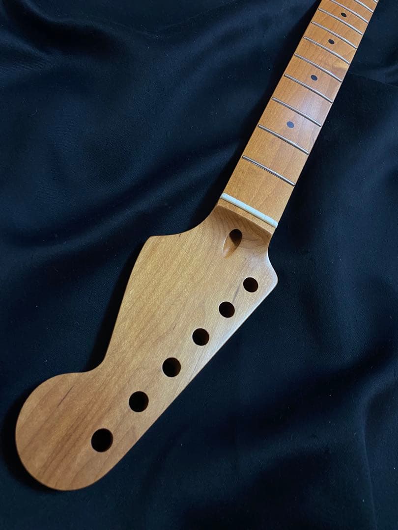 ストラトキャスターネック（No28）ローステッドメイプル22Fジャンボフレット