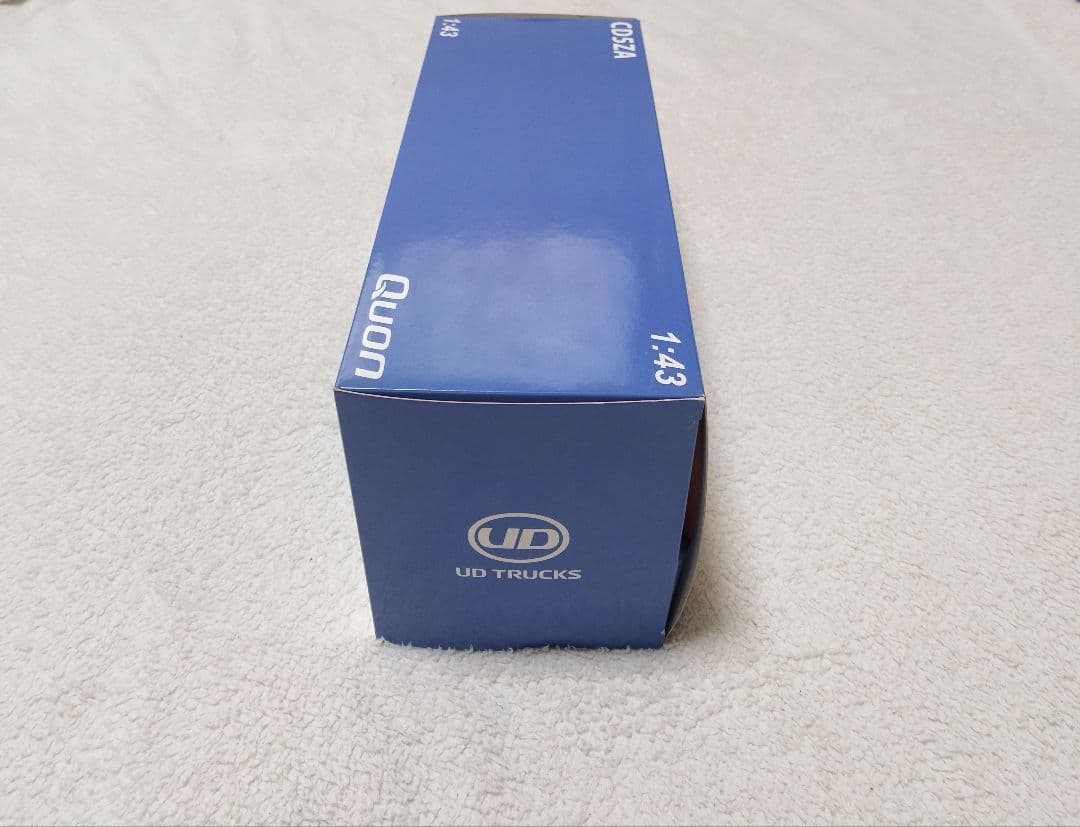 UDトラックス特注 1/43 クオン CD5ZA トラクターヘッド