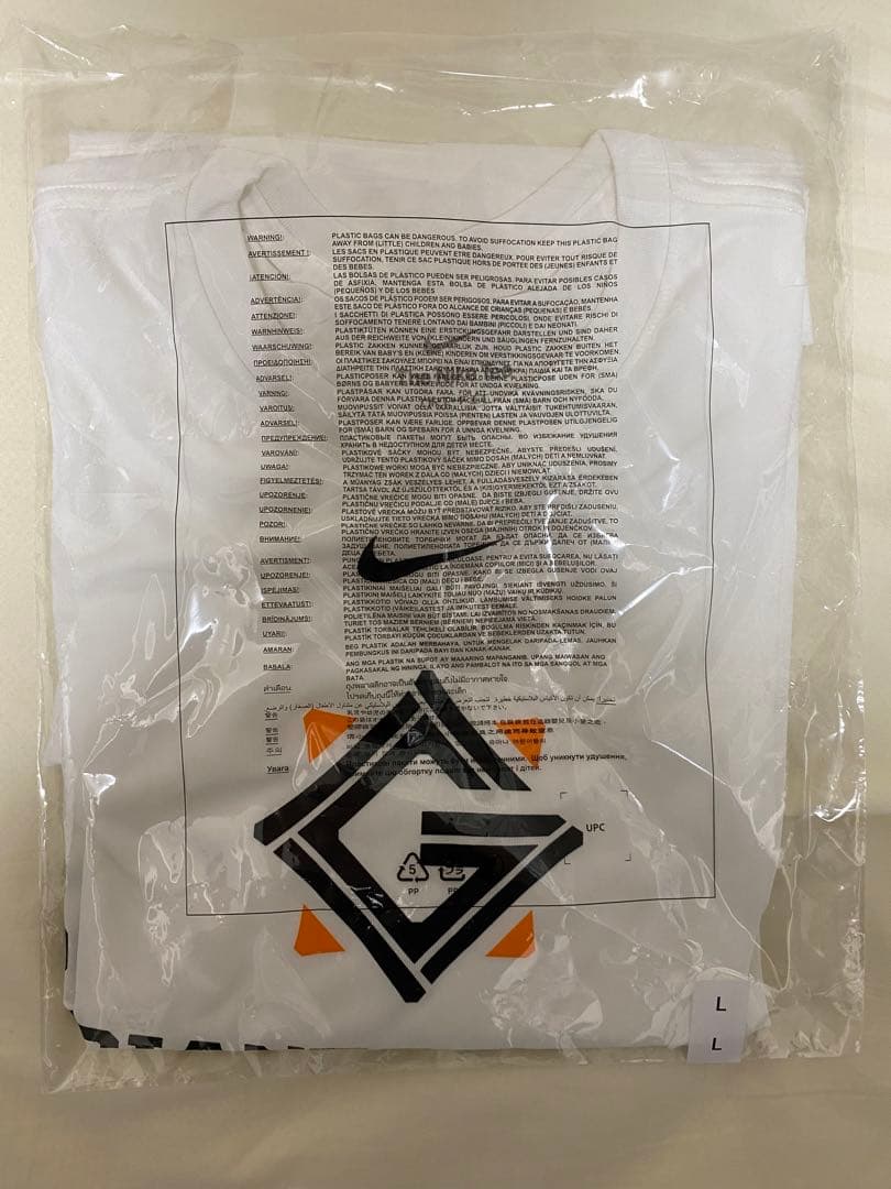 巨人 ジャイアンツタウンスタジアム 新球場 浅野翔吾直筆サイン入りTシャツ 新品