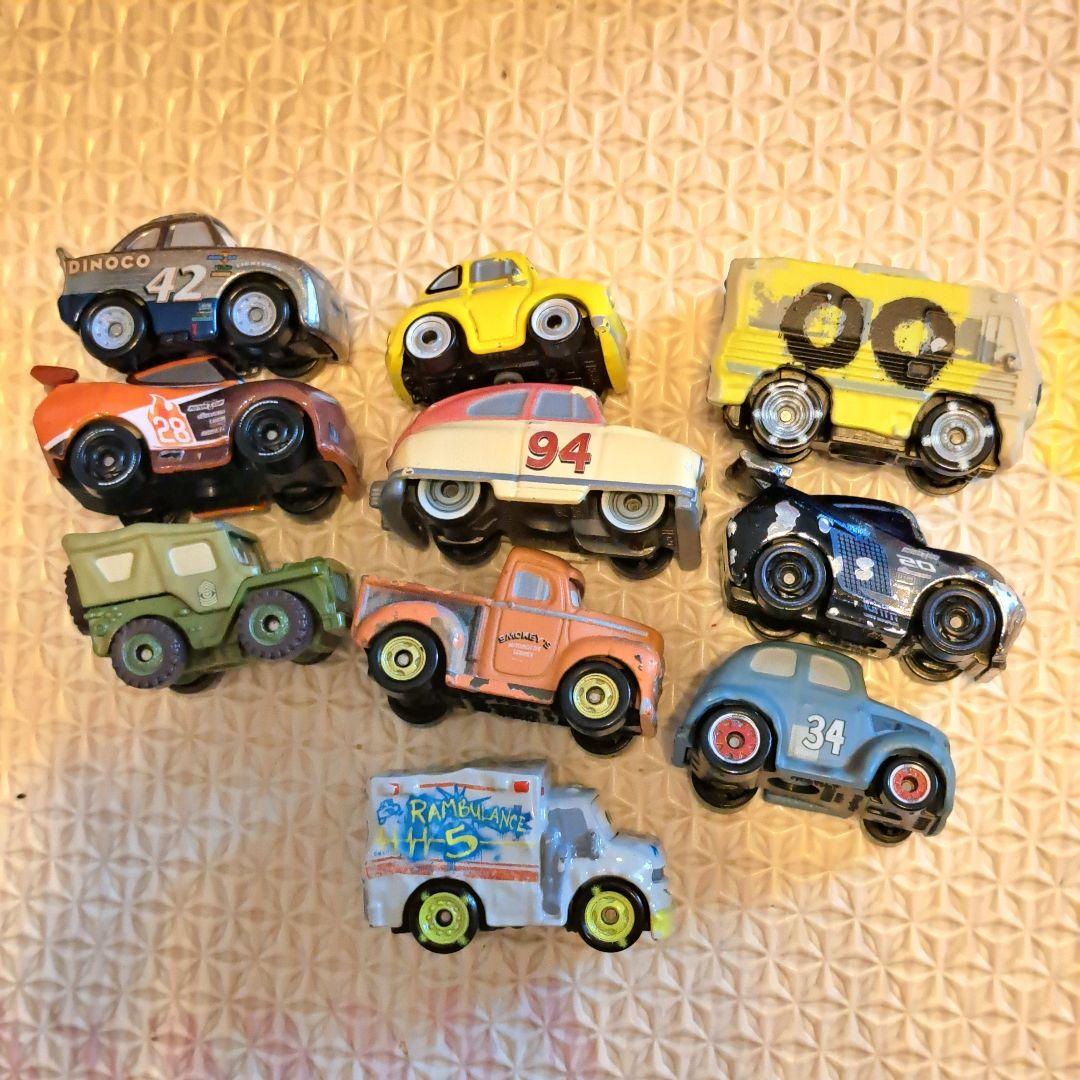 ミニミニカーズ　ライトニング・マックィーン トレーラーセット　ミニカー10台