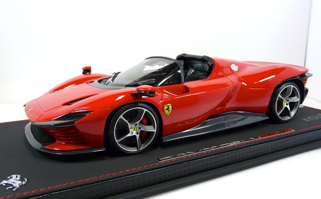 Ferrari Daytona SP3 BBR製 1/18 ロッソコルサ