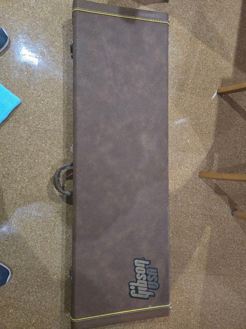 Gibson Thunderbird （97年製中古）ケース有